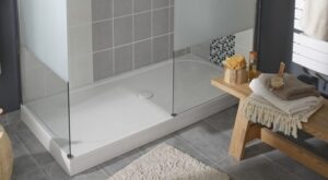 Fuite sous le bac à douche : l'assurance habitation me couvre-t-elle systématiquement ?